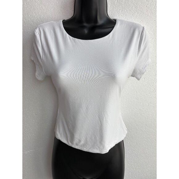 Blenca White Baby Tee Size M Crop T Shirt Top Basics Closet Staple Essential - Picture 1 of 9